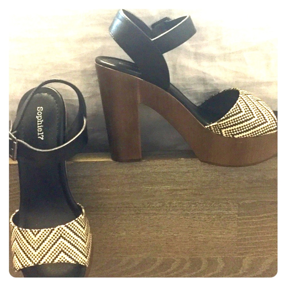 Sophie 17 dress heels